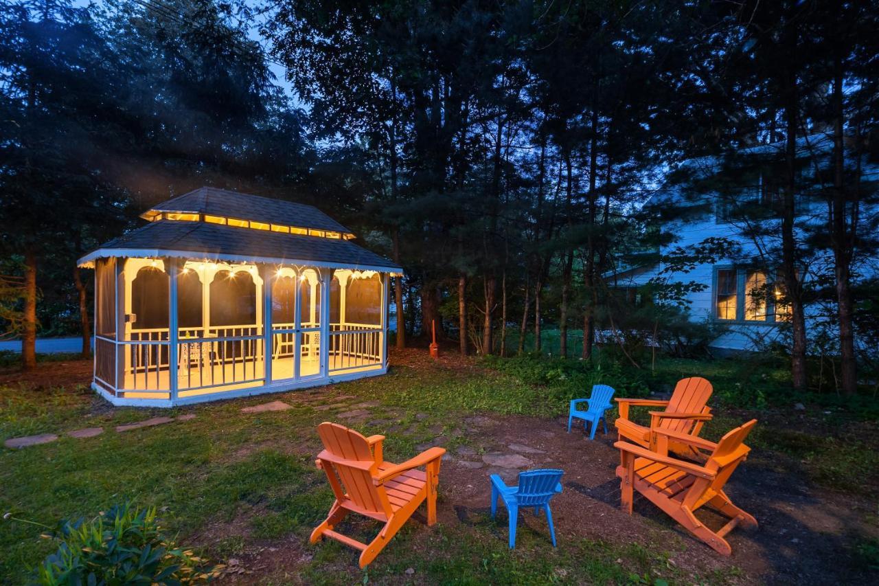 Hotel Twin Gables Of